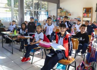 ¡Adiós vacaciones! Más de 900 mil alumnos regresan este lunes a clase