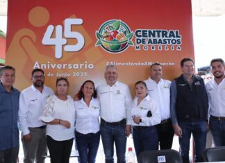 Reconoce Bedolla al Mercado de Abastos por 45 años de ser un centro económico para Morelia