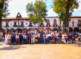Julio Arreola celebra en Pátzcuaro a las manos creadoras en el Día del Artesano