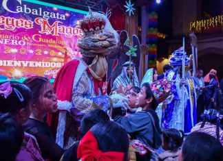 Cabalgata de Reyes Magos 2026 en Pátzcuaro: ¡todo un éxito! Miles de niñas y niños vivieron una noche mágica